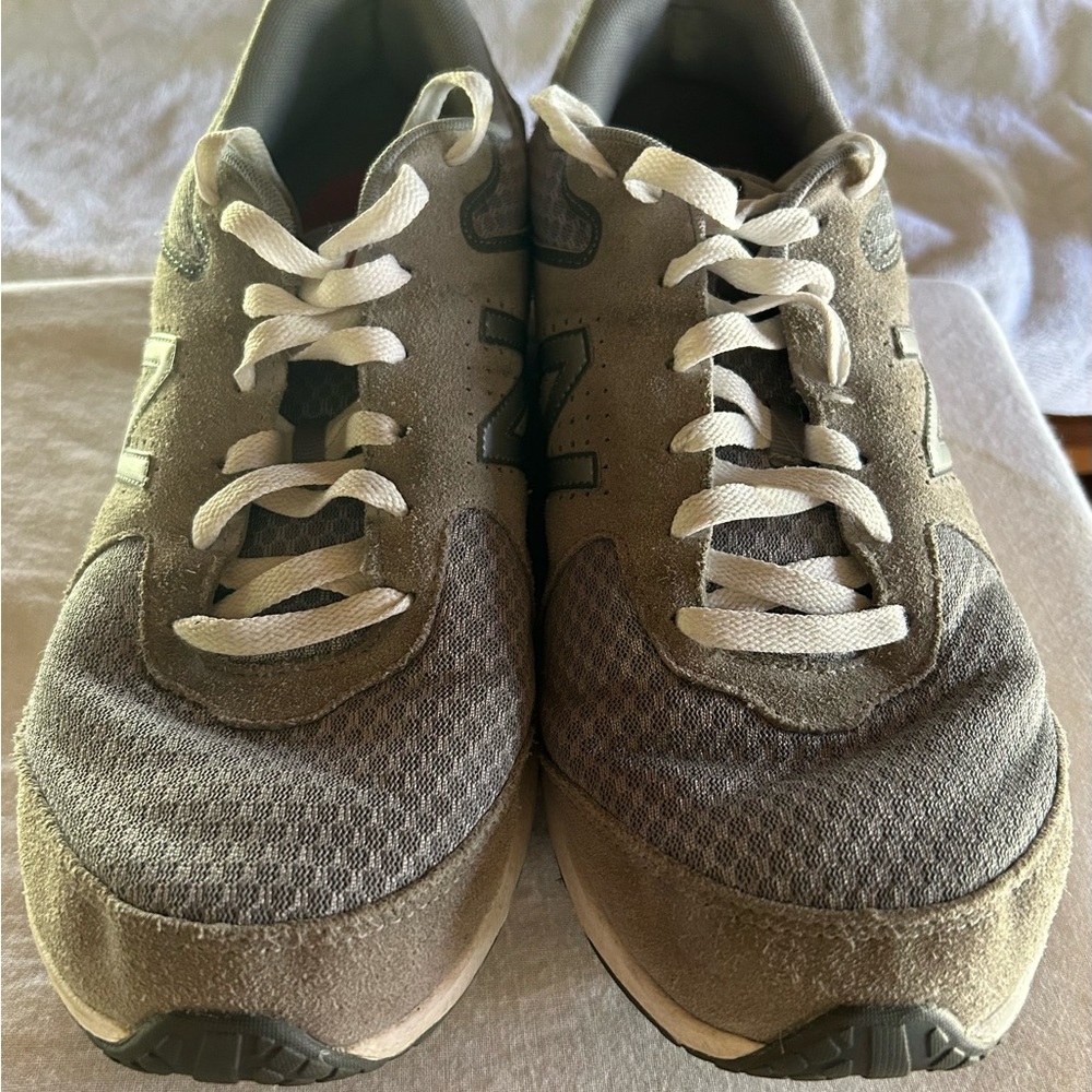 New Balance Gray and White Sneakers Lightweight Mesh